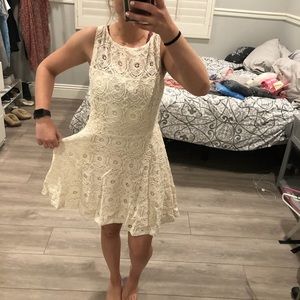 BB Dakota lace dress